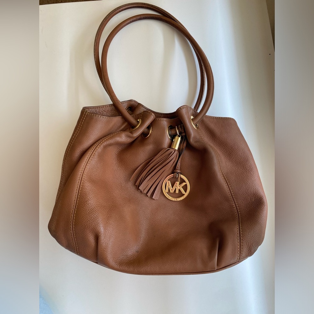 Micheal Kors Purse